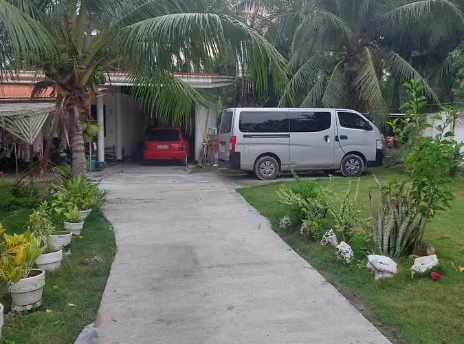 Maui's Place Hostel