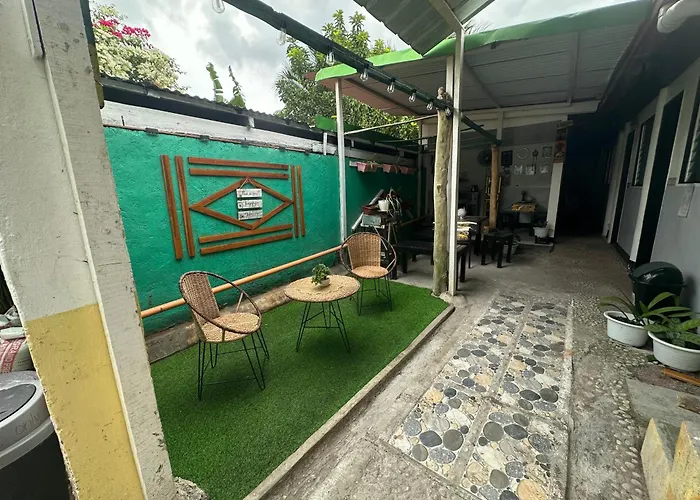 Maui's Place Badian