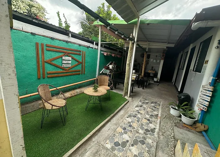 Maui's Place Badian