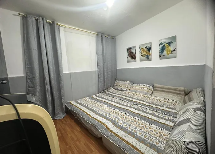 Maui's Place Hostel