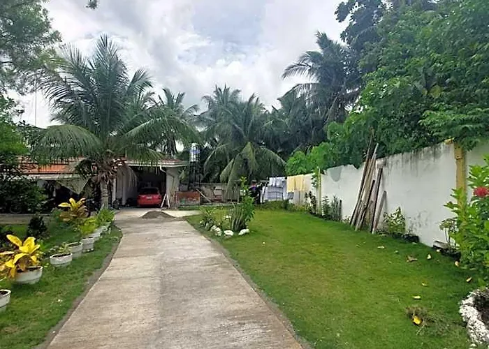 Maui's Place * Badian