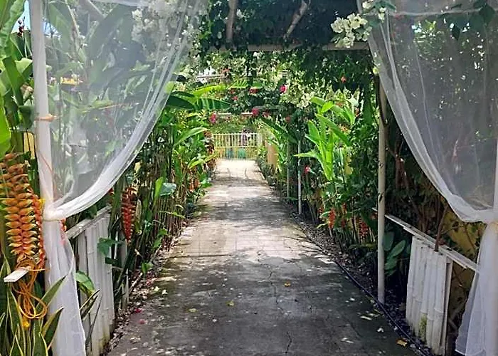Hostel Maui's Place *